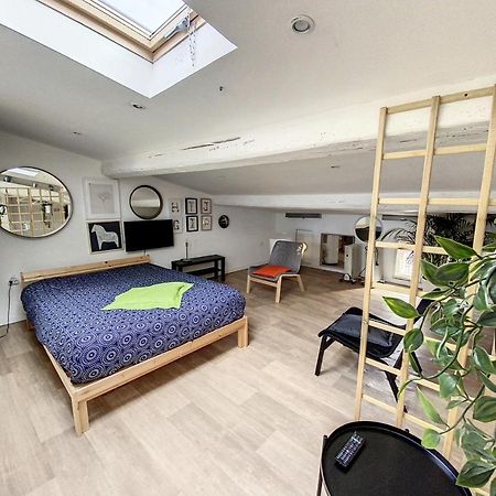 Grand St Pierre Studio Mansarde Atypique Climatise Sète Exteriér fotografie