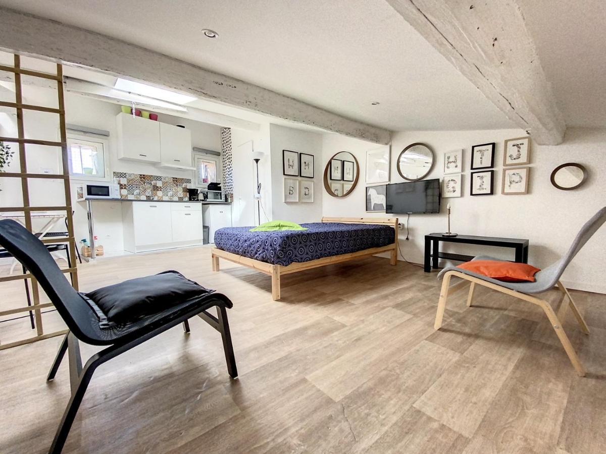 Grand St Pierre Studio Mansarde Atypique Climatise Sète Exteriér fotografie
